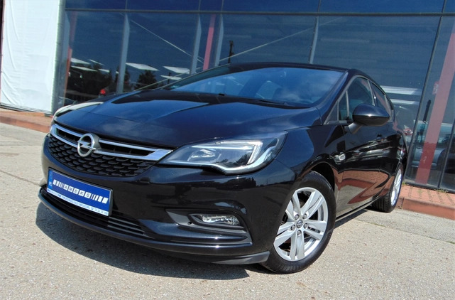 Opel Astra cena 63500 przebieg: 95303, rok produkcji 2019 z Sokółka małe 277